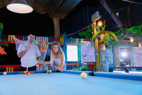 Tetamu yang menginap di SECRET GARDEN Hostel - WANDERNEST Cat Ba