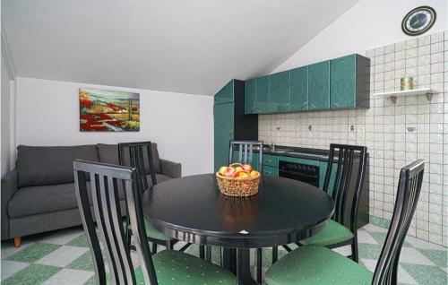 Stunning Apartment In Vodice