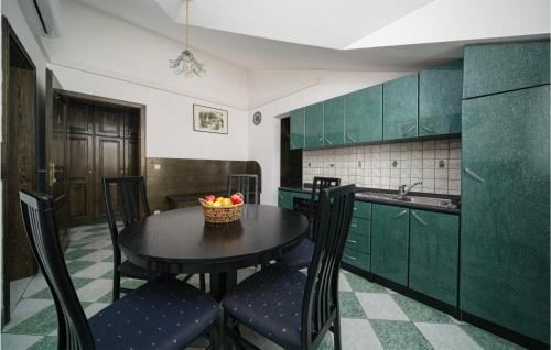 Fotografia z galérie ubytovania Lovely Apartment In Vodice v destinácii Vodice