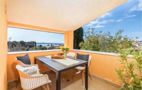 Amazing Apartment In Fazana With Wifi