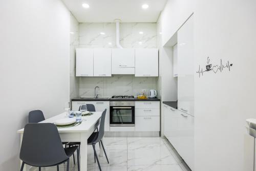 Marcellino Comfort House by NapoliApartments