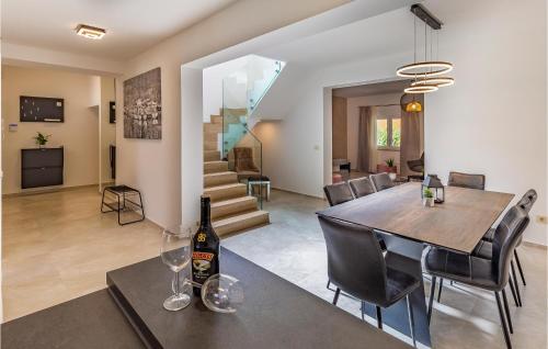 Awesome Home In Medulin With Sauna