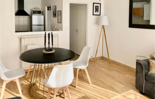 Fotografia z galérie ubytovania Beautiful Apartment In Challans v destinácii Challans