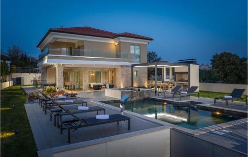 Awesome Home In Brzac