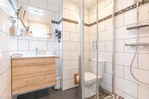 Gallery image of Hôtel les Bains in Brides-les-Bains