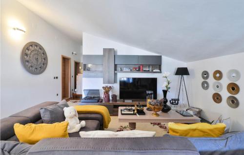 1 Bedroom Beach Front Apartment In Zadar