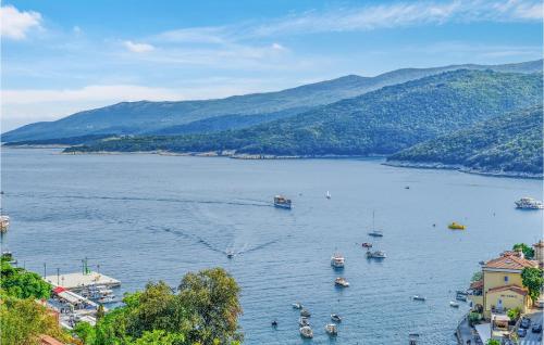 4 Bedroom Beautiful Home In Rabac