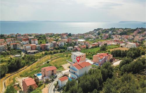 Two-Bedroom Apartment In Podstrana