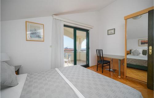 Lovely Apartment In Vodice