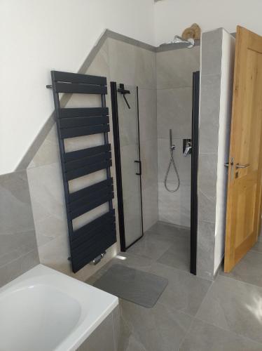 Ένα μπάνιο στο Ferienwohnung Gerhard Danner