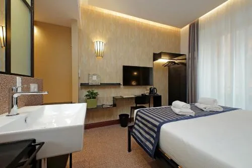 Habito Suites photo 12