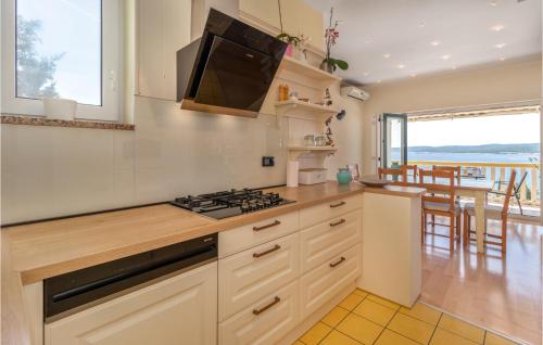 Lovely Apartment In Crikvenica