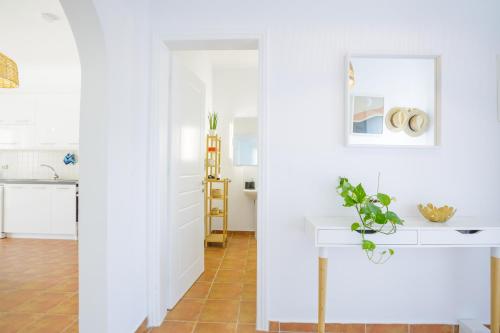 Φωτογραφία από το άλμπουμ του Elpida's Sea View Apartment στο Πεταλίδι
