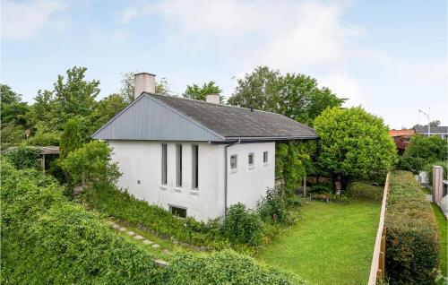 Zahrada ubytování 4 Bedroom Beautiful Home In Ebeltoft