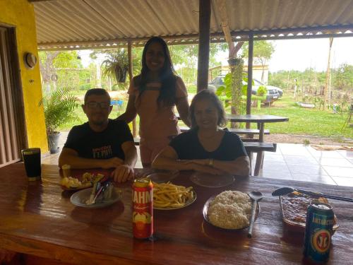 Makanan di atau berdekatan penginapan di ladang