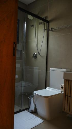Bilik mandi di Pousada Villa Lagoon
