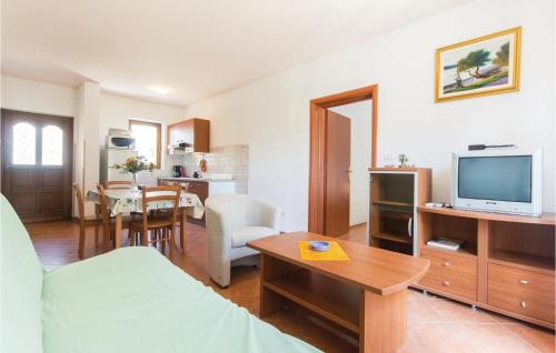 Holiday Home Kucine Iii