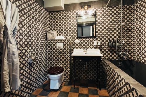 Un baño de Skálakot Manor Hotel