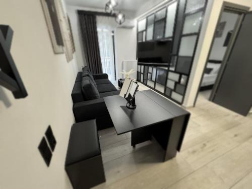 Modern Apartment with Free Parking and 300Mbps Internet