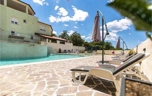 Lovely Apartment In Pula With Wifi
