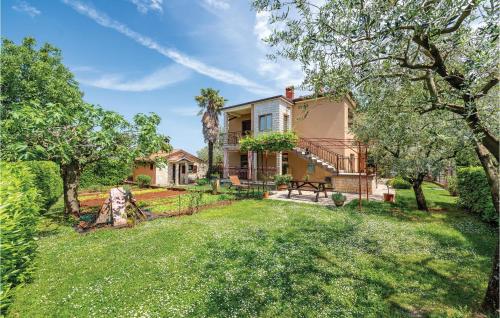 Beautiful Apartment In Umag With Wifi
