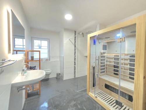 Et badeværelse på Ferienhaus Golfkate Birdie