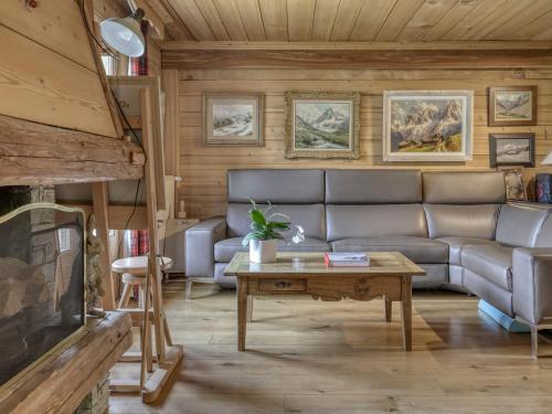 Appartement 3 Chambres à Megève - Proche Centre, Balcon, Garage, Animaux Acceptés - FR-1-453-312