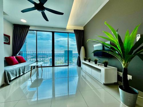 O zonă de relaxare la Setia Alam Nordic Trefoil 2 Bedrooms Home-Walk to Setia City Mall & & Setia City Convention Centre