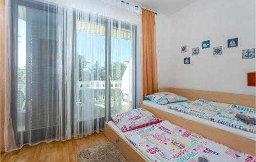 Gorgeous Apartment In Malinska With Wifi