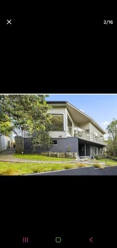 Gallery image of New Birdsong Abode Central Guest House in Lower Hutt