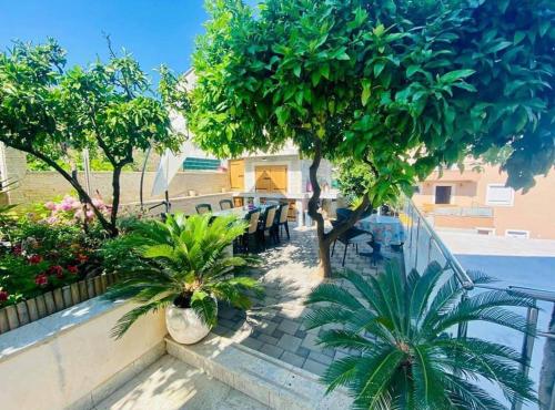 Mastrinka Bright Apartment with Free Parking and Modern Amenities