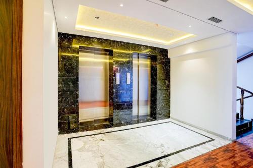 Gallery image of Palette Magarpatta City formerly Emerald Guestimony in Pune