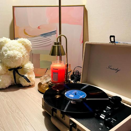 アンサンにあるReve Houseの燭台