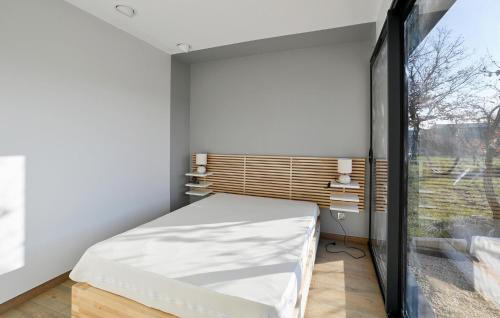 Photo de la galerie de l'établissement Nice Apartment In Larnas With Wifi, à Larnas