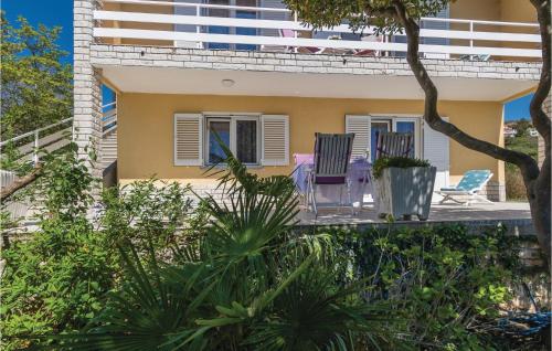 2 Bedroom Amazing Apartment In Rabac