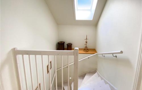 Katil atau katil-katil dalam bilik di 3 Bedroom Cozy Home In Unnaryd