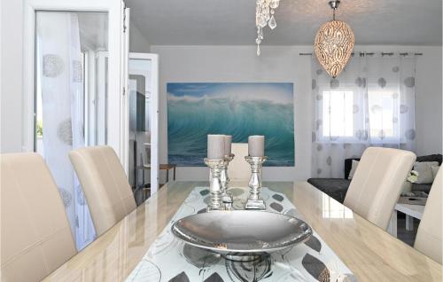 Awesome Apartment In Okrug Gornji With Wifi