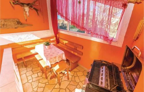 Gorgeous Apartment In Dramalj