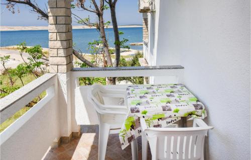 Cozy Apartment In Kustici With Wifi