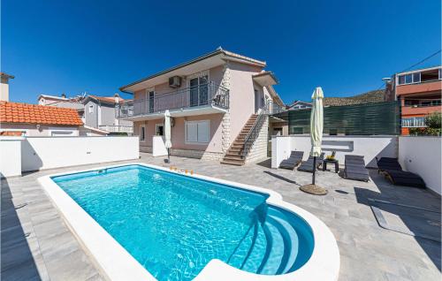 Awesome Apartment In Plano With Wifi