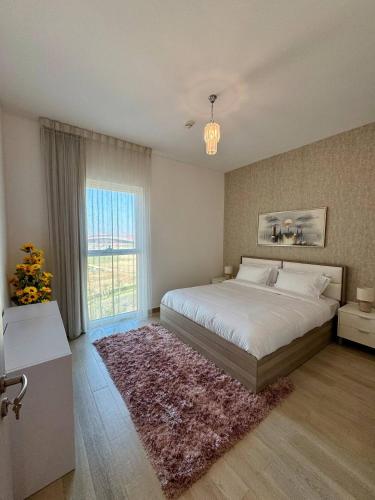 Canal & Marina View 1BR High Floor Pool & Gym