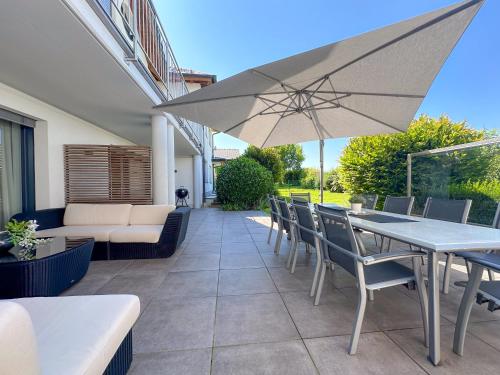 "LIEBLINGSPLATZ" - Premium Apartments Seekirchen, elegant, countryside, shared Poolarea