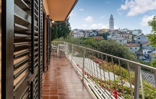 2 Bedroom Cozy Apartment In Novi Vinodolski