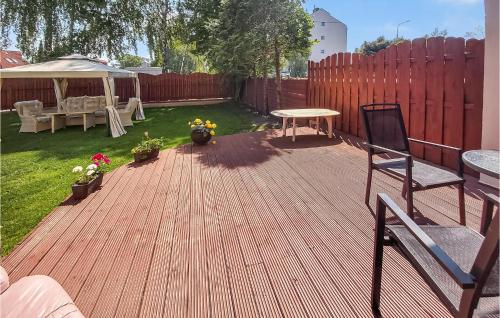 Vonkajšia záhrada v ubytovaní 2 Bedroom Nice Apartment In Kolobrzeg