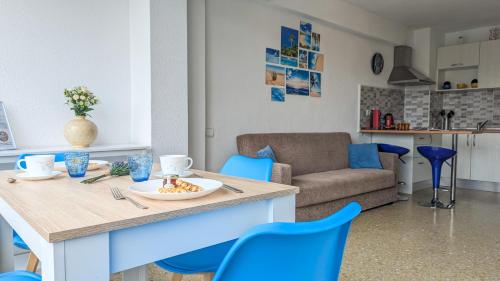 PINTOR SOROLLA sea view apartment photo 4