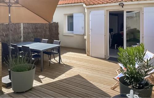 Stunning Home In Les Sables Dolonne