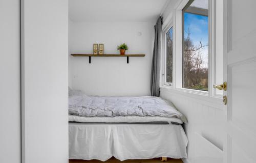 Φωτογραφία από το άλμπουμ του Lake Front Apartment In Liseleje σε Liseleje
