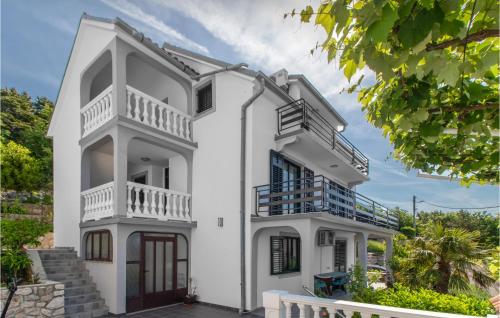 Stunning Apartment In Dramalj With Wifi