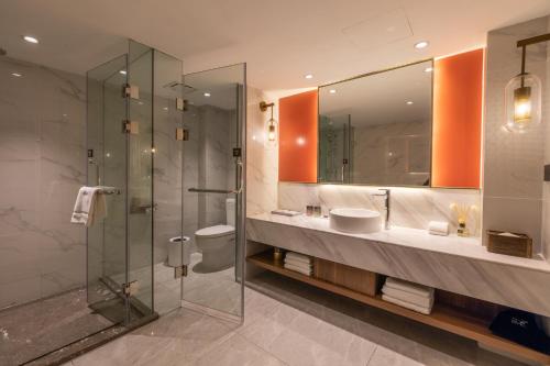 Bilik mandi di Xishang Yunjian Holiday Hotel