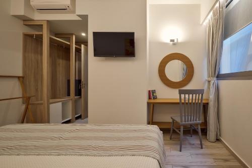 Thalassa Residence, Pool, Spa Whirlpool & SeaViews, By ThinkVillaにあるベッド